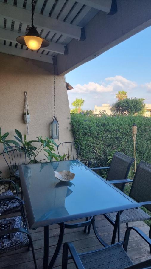 Neot Golf Caesarea Garden Apartment Exteriör bild