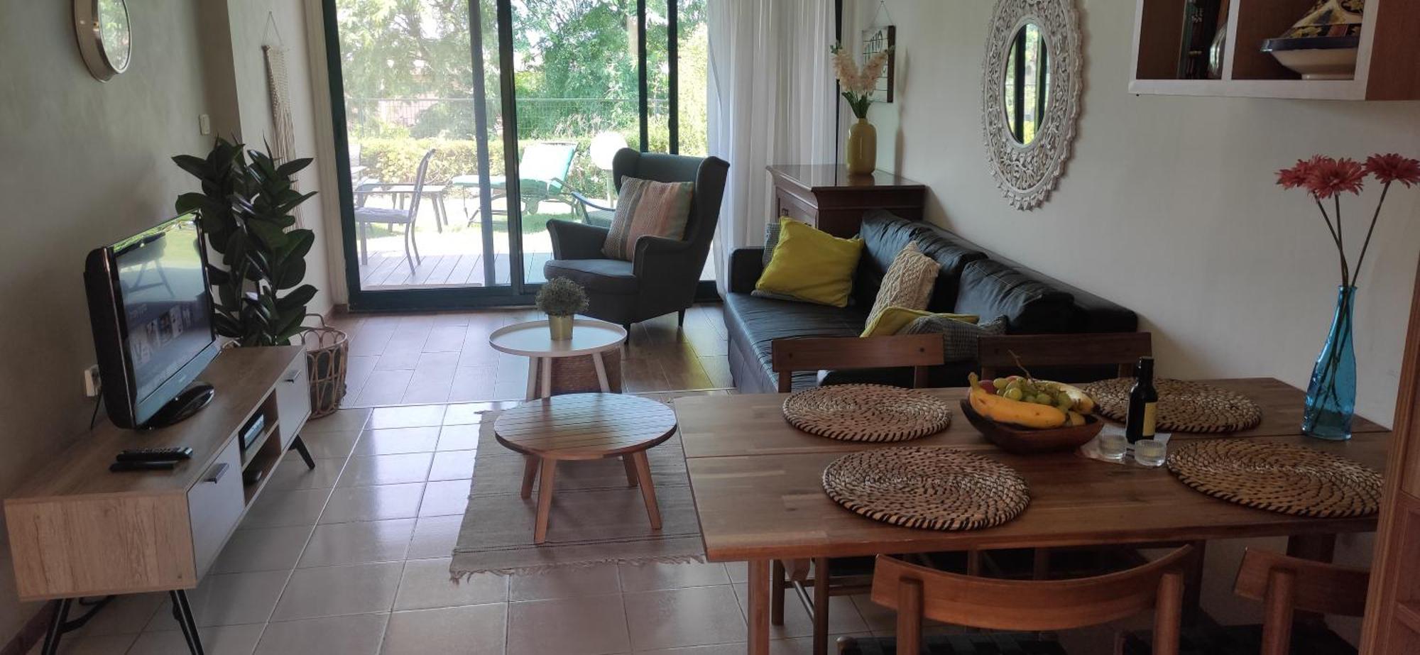 Neot Golf Caesarea Garden Apartment Rum bild