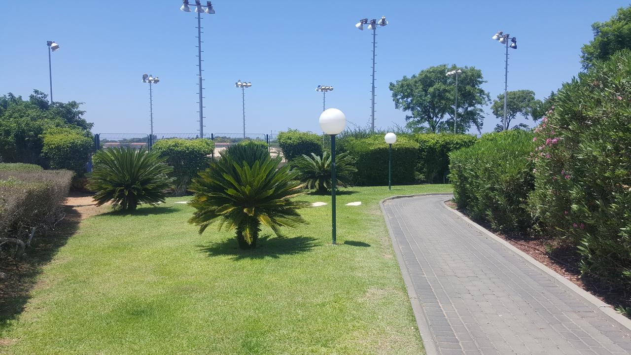 Neot Golf Caesarea Garden Apartment Exteriör bild
